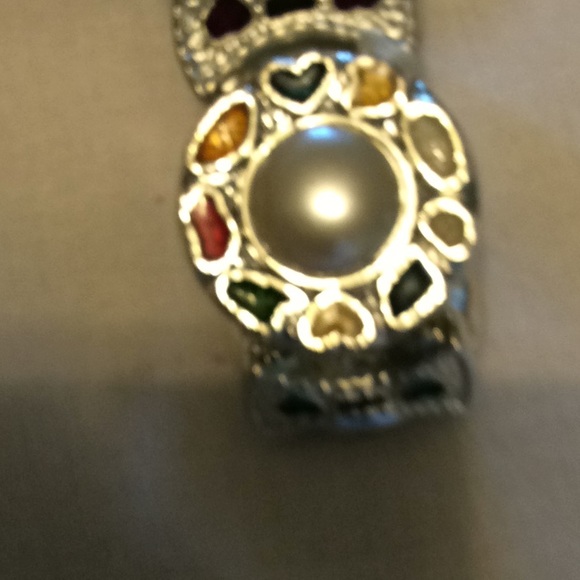 Vtg pearl w/6 colored surrounding stones bracelet - Picture 4 of 5